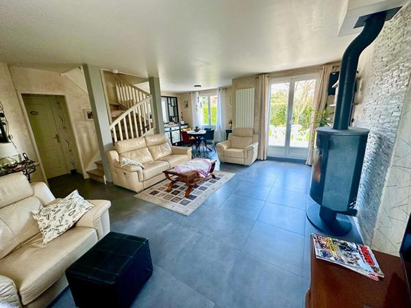 Maison Vernouillet 6 pièce(s) 120 m2 €519 000 ** - Référence 1092