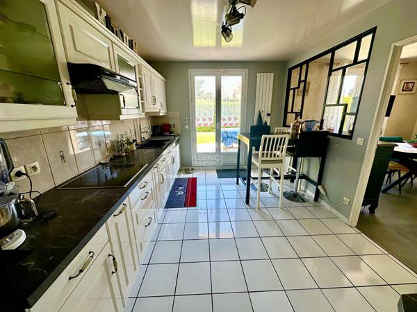Maison Vernouillet 6 pièce(s) 120 m2 €519 000 ** - Référence 1092