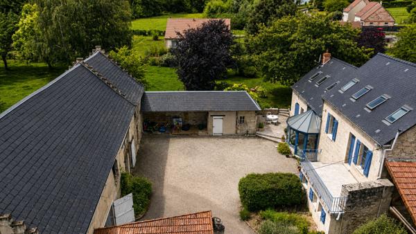 Magnifique propriété en pierres avec gîte, dépendances et potentiel équestre
