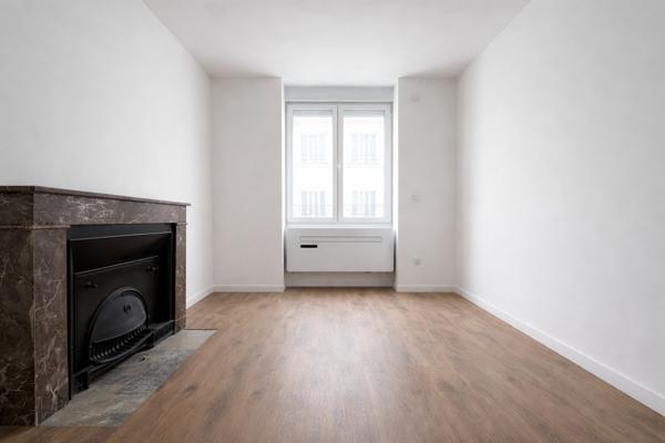 Gratte-Ciel – Petit appartement T3 traversant Est/Ouest rénové – Petite copropriété – Rue Édouard Vaillant Villeurbanne (69100)