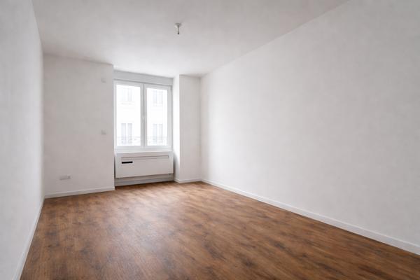 Gratte-Ciel – Petit appartement T3 traversant Est/Ouest rénové – Petite copropriété – Rue Édouard Vaillant Villeurbanne (69100)