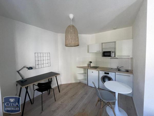 Appartement à louer 1 pièce 27m²
