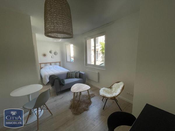 Appartement à louer 1 pièce 27m²