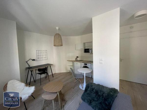 Appartement à louer 1 pièce 27m²