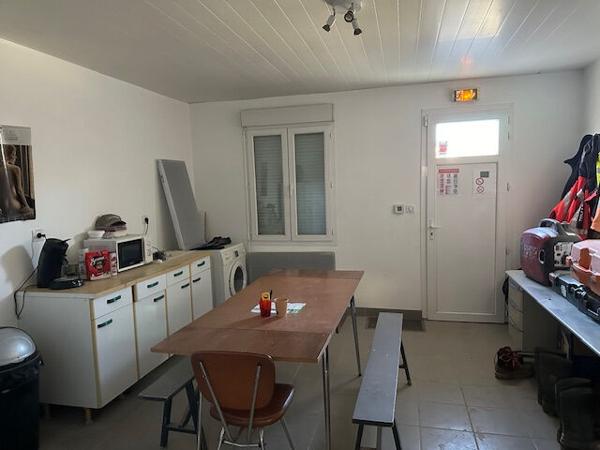Entrepôt / local industriel Breuil Magne 240 m2