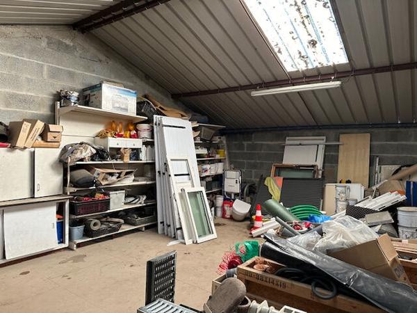Entrepôt / local industriel Breuil Magne 240 m2