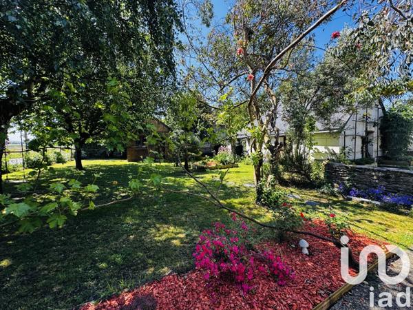 Longère 7 pièces de 161 m² à Loire-Authion (49250)