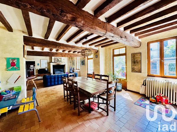 Longère 7 pièces de 161 m² à Loire-Authion (49250)