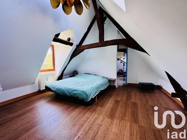 Longère 7 pièces de 161 m² à Loire-Authion (49250)