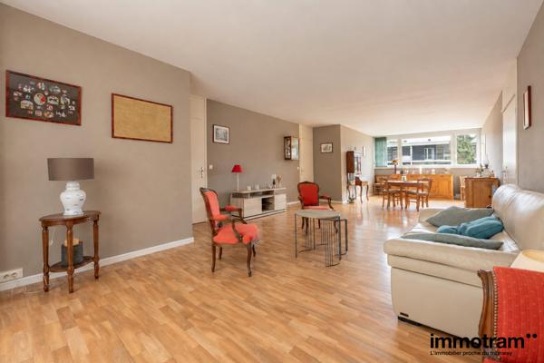 Vente Appartement 98m2 - 2 chambre(s) - Lille, Saint Maur • Réf. VA27217