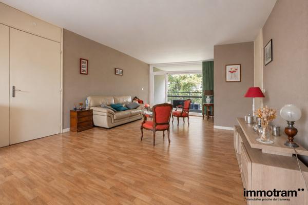 Vente Appartement 98m2 - 2 chambre(s) - Lille, Saint Maur • Réf. VA27217
