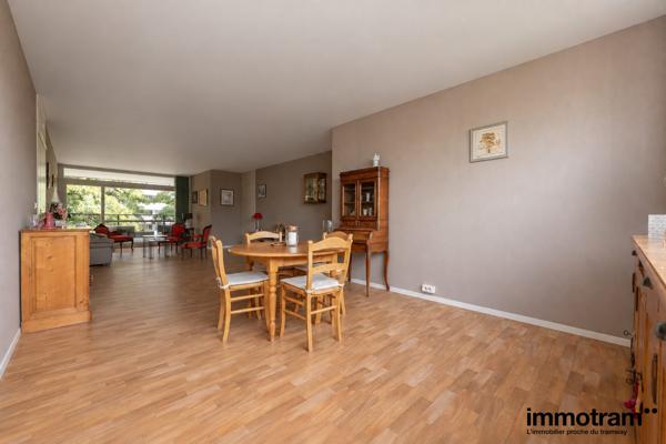 Vente Appartement 98m2 - 2 chambre(s) - Lille, Saint Maur • Réf. VA27217