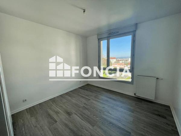Location Appartement 3 pièces 66.6 m² - 18 RUE DES NEUFS SOLEILS RESIDENCE MARIVAUX APPART F26 Clermont Ferrand 63000