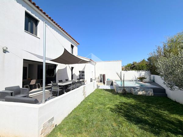 A VENDRE EN EXCLUSIVITE 13610 LE PUY SAINTE REPARADE MAISON RECENTE 4 PIECES D'ENVIRON 97M² AVEC JARDIN, PISCINE ET GARAGE
