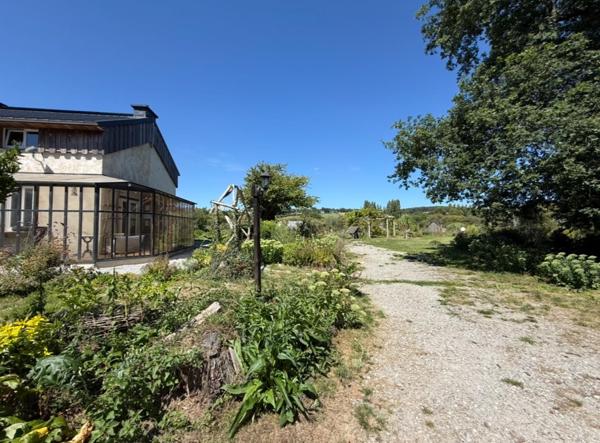 Maison à PLEUCADEUC, 56140 - 5 pièces 130m²