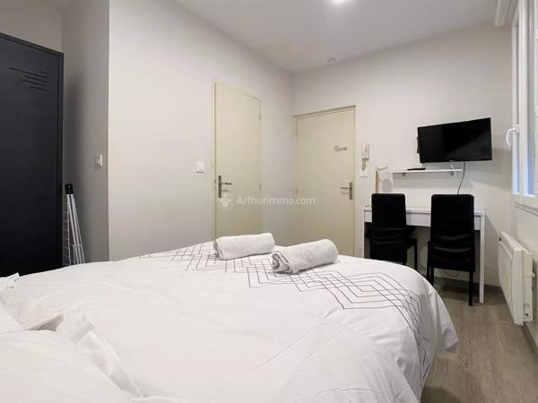 Location                                                      Studio
                        
                     1 pièces                      17 m2                     à Albi