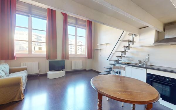 Appartement à vendre    2 pièces • 43 m2 Lyon 4
