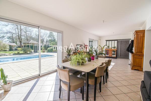 Maison à NOTRE DAME DE RIEZ, 85270 - 9 pièces 192m²
