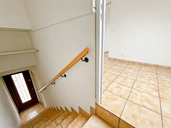 EXCLUSIVITÉ - Maison en pierre avec box et parking à Dammarie-les-Lys