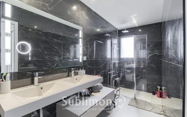 Maison 7 pièces 192 m²