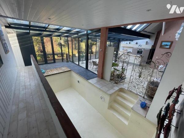 Maison atypique à 300m de l'Embarcadère de l'île aux Moines avec piscine intérieure 