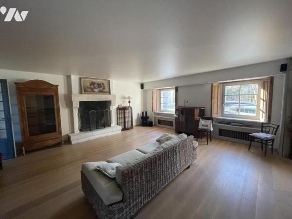 Maison atypique à 300m de l'Embarcadère de l'île aux Moines avec piscine intérieure 