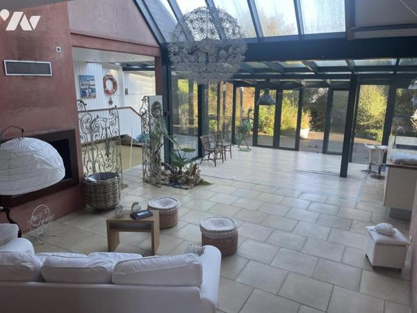 Maison atypique à 300m de l'Embarcadère de l'île aux Moines avec piscine intérieure 