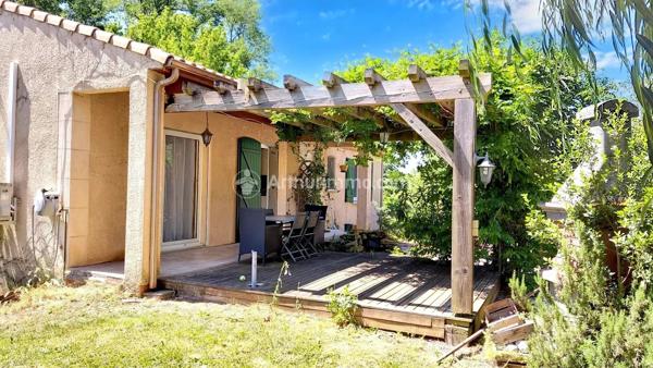 Vente                                                      Maison
                        
                     7 pièces                      156 m2                     à Castres