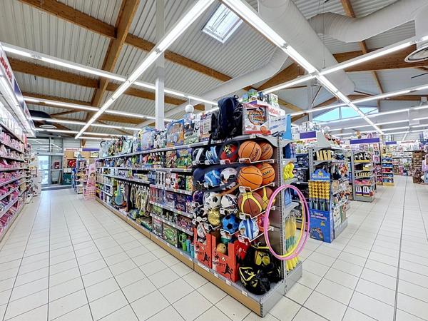 Vente                                                      Fonds de commerce
                        
                     3 pièces                      813 m2                     à Belley