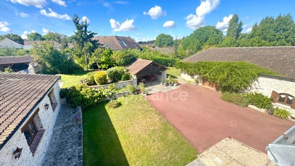 Propriete à vendre 7 pièces JOUY MAUVOISIN (78) - dépendance - garage - parcelle 2500 m²