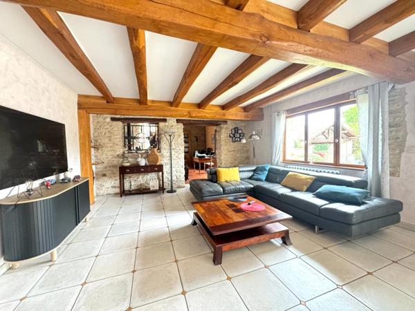 Propriete à vendre 7 pièces JOUY MAUVOISIN (78) - dépendance - garage - parcelle 2500 m²