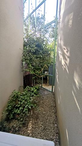 Avignon (84000) Appt de type T2 en RDJ climatisé en résidence sécurisée sans vis à vis avec place de parking AGROPARC