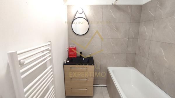 Avignon (84000) Appt de type T2 en RDJ climatisé en résidence sécurisée sans vis à vis avec place de parking AGROPARC