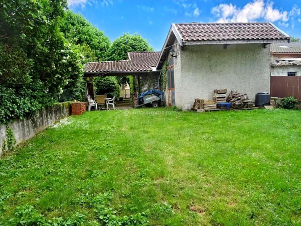 Vente                                                      Maison
                        
                     4 pièces                      102 m2                     à Meyssiez
