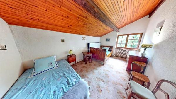 Vente                                                      Maison
                        
                     4 pièces                      102 m2                     à Meyssiez