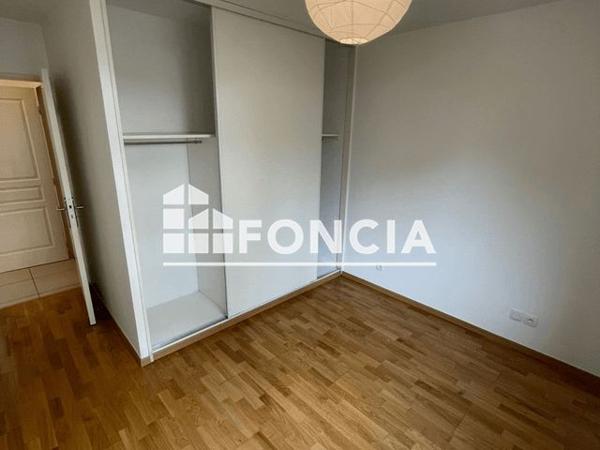 Location Appartement 4 pièces 80.69 m² - 7 RUE BEYLE STENDHAL Claix 38640