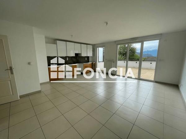 Location Appartement 4 pièces 80.69 m² - 7 RUE BEYLE STENDHAL Claix 38640