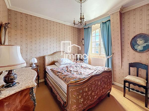 Maison Mayenne 8 pièce(s) 198 m2