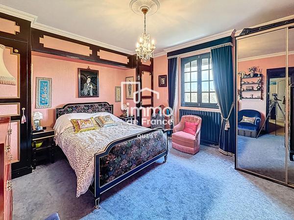 Maison Mayenne 8 pièce(s) 198 m2