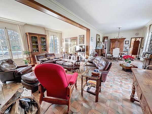 Maison Mayenne 8 pièce(s) 198 m2