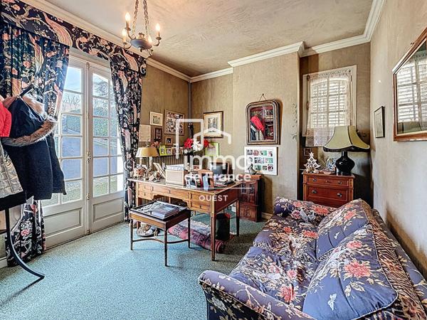 Maison Mayenne 8 pièce(s) 198 m2