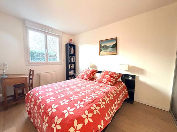 Maison de plain-pied à Avrillé, aucun travaux, beau jardin