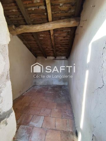 BATIMENTS EN TRES BON ETAT - TOITURE IMPECCABLE