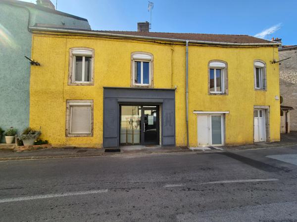 Immeuble 175 m² à Champlitte
