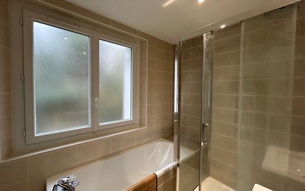 Appartement à louer    3 pièces •  Aire-sur-l'Adour