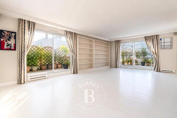 Neuilly-sur-Seine, Appartement 4 Chambres -  151 m² à vendre