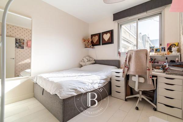 Neuilly-sur-Seine, Appartement 4 Chambres -  151 m² à vendre