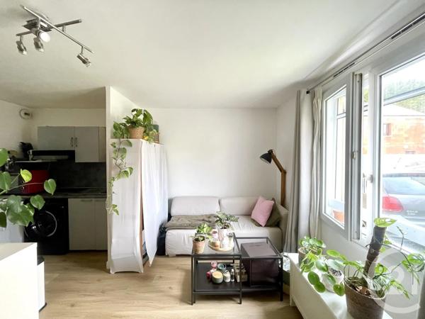 Appartement F1 à vendre  1 pièce - 24,73 m 2   MAUREPAS  - 78
