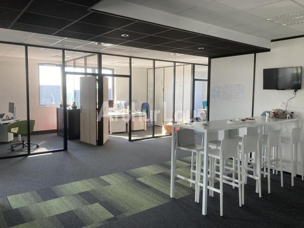 À louer : Bureaux de prestige à Lesquin – Emplacement stratégique au cœur d’un pôle économique dynamique