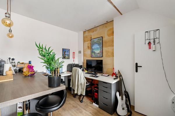 Appartement Bordeaux  2 pièces - Bordeaux